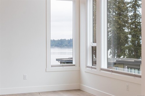 4230 Skye Rd, Ladysmith, BC 