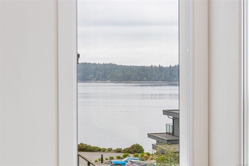 4230 Skye Rd, Ladysmith, BC 