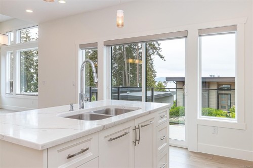 4230 Skye Rd, Ladysmith, BC 