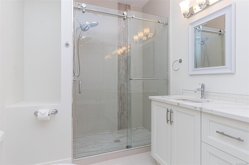 4230 Skye Rd, Ladysmith, BC 