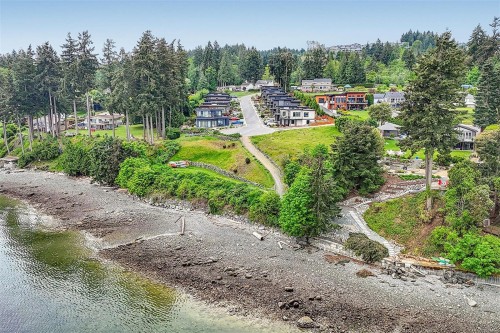 4230 Skye Rd, Ladysmith, BC 