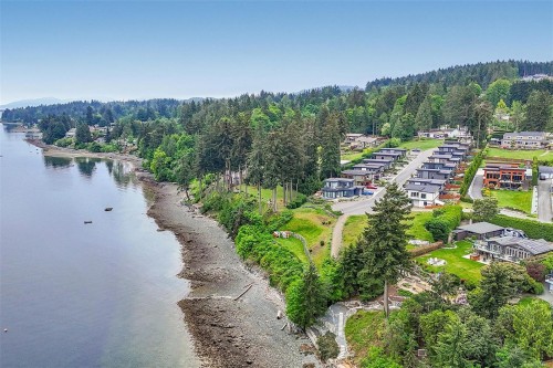4230 Skye Rd, Ladysmith, BC 