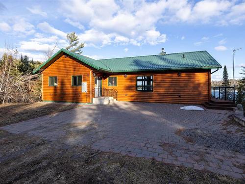 477 Highway 586, Thunder Bay, ON - Outdoor