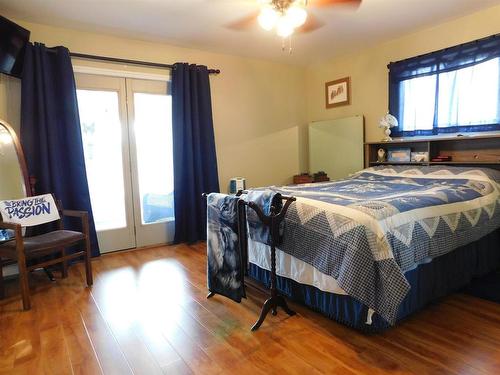 68 Plummer Road, Eagle River, ON - Indoor Photo Showing Bedroom