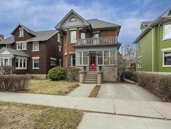 327 Catherine Street Thunder Bay, ON P7E 1K7