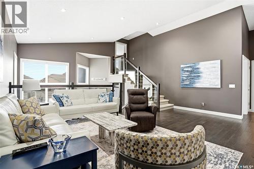 2539 Linner Way, Regina, SK - Indoor Photo Showing Living Room