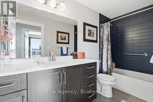 901 - 160 Macdonell Street, Guelph (Downtown), ON - Indoor Photo Showing Bathroom