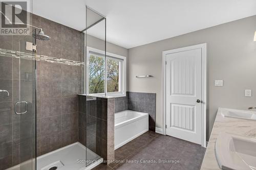 Primary Ensuite - 19 Garbutt Crescent, Collingwood, ON - Indoor Photo Showing Bathroom