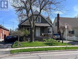 369 ATHOL STREET E Oshawa, ON L1H 1K9