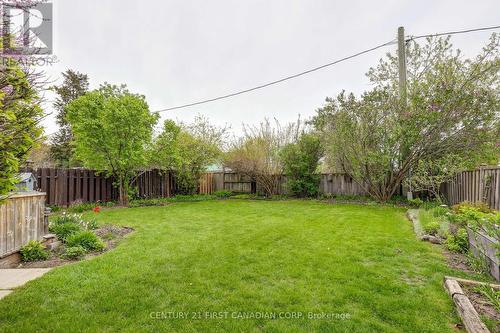 12 Rosemount Crescent, St. Thomas, ON - Outdoor With Backyard
