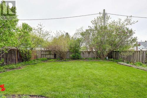 12 Rosemount Crescent, St. Thomas, ON - Outdoor With Backyard