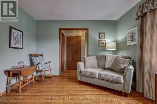 12 Rosemount Crescent, St. Thomas, ON - Indoor Photo Showing Living Room