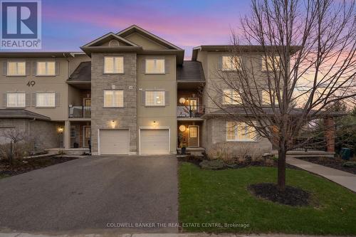 7 - 49 FERNDALE DRIVE S  Barrie, ON L4N 5W9