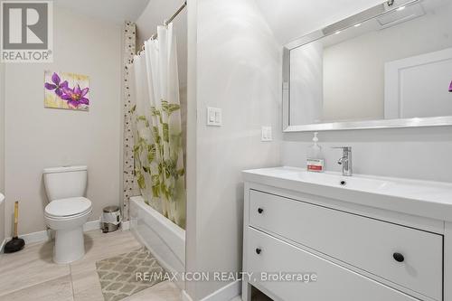 67 Elysian Street, St. Thomas, ON - Indoor Photo Showing Bathroom