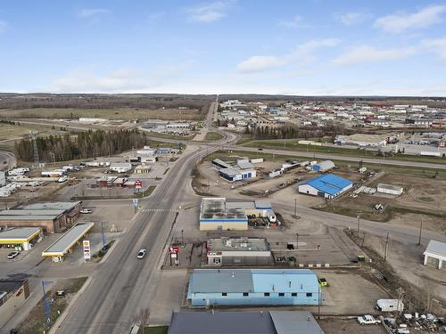 5720 50 Avenue, Drayton Valley, AB 