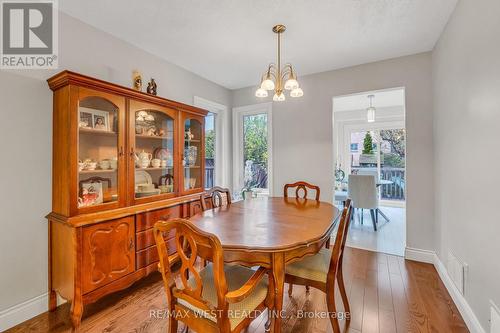 5349 Bullrush Drive, Mississauga, ON - Indoor Photo Showing Dining Room