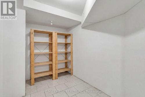 5349 Bullrush Drive, Mississauga, ON - Indoor