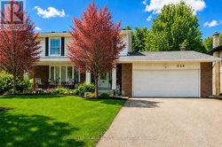 258 SUNRISE CRESCENT Oakville, ON L6L 3L3