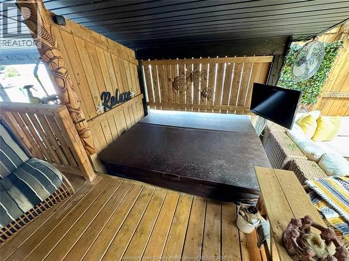 160 Michael, Lakeshore, ON -  Photo Showing Other Room