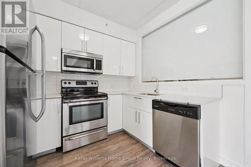 406 - 1219 Gordon Street, Guelph (Kortright West), ON - Indoor Photo Showing Kitchen With Stainless Steel Kitchen