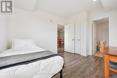 406 - 1219 Gordon Street, Guelph (Kortright West), ON - Indoor Photo Showing Bedroom