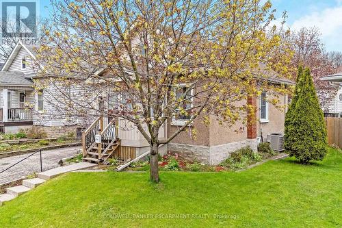 122 Cedar Street, Cambridge, ON - Outdoor