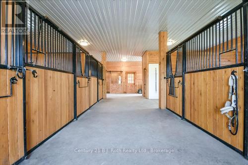 465 Ridge Road E, Oro-Medonte, ON - Indoor Photo Showing Other Room