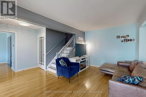 4 Flamingo Crescent, Brampton, ON - Indoor Photo Showing Living Room