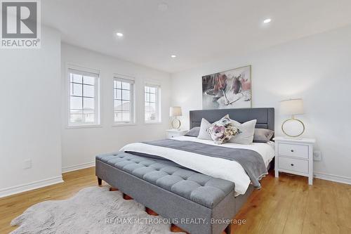14 Piazza Crescent, Vaughan, ON - Indoor Photo Showing Bedroom