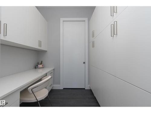 9509 99B St Nw, Edmonton, AB - Indoor Photo Showing Other Room