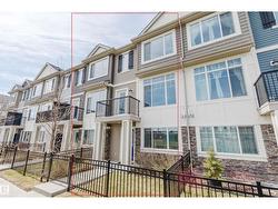 #3 11373 12 AV NW  Edmonton, AB T6J 5V2