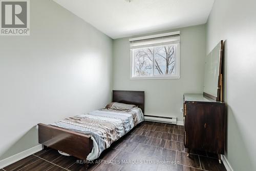 812 Glengarry Boulevard, Cornwall, ON - Indoor Photo Showing Bedroom