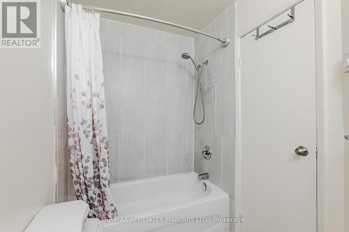 812 Glengarry Boulevard, Cornwall, ON - Indoor Photo Showing Bathroom