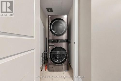 314B - 21 Upper Duke Crescent, Markham, ON - Indoor Photo Showing Laundry Room