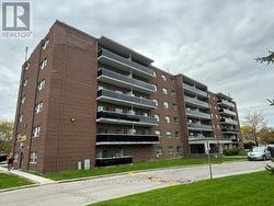 2-305 - 515 NORTH SERVICE ROAD Mississauga, ON L5A 1B3