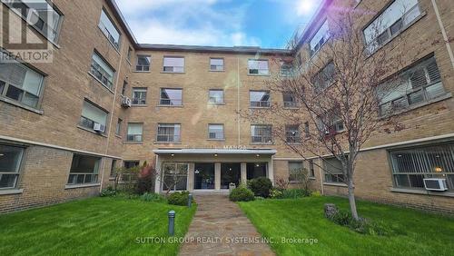 315 - 2000 BLOOR STREET W  Toronto, ON M6P 3L2