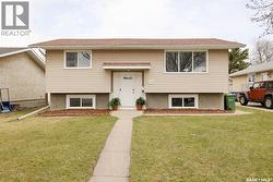 110 Fulton DRIVE  Regina, SK S4X 1G1