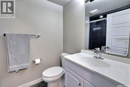 110 Fulton Drive, Regina, SK - Indoor Photo Showing Bathroom