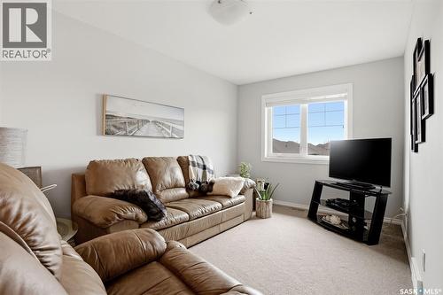157 4100 Sandhill Crescent, Regina, SK - Indoor Photo Showing Living Room