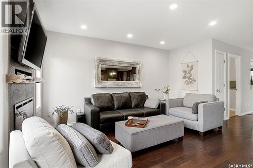 157 4100 Sandhill Crescent, Regina, SK - Indoor Photo Showing Living Room
