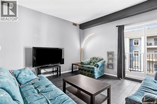 312 363 Nelson Road, Saskatoon, SK - Indoor Photo Showing Living Room