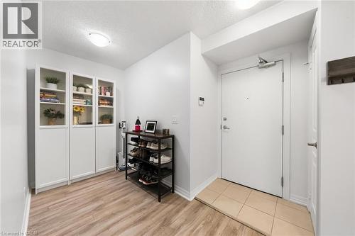 1940 Ironstone Drive Unit# 808, Burlington, ON - Indoor Photo Showing Other Room