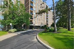 209 - 2835 ISLINGTON AVENUE Toronto (Humber Summit), ON M9L 2K2