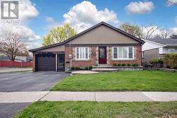 125 JONES AVENUE Oshawa (Centennial), ON L1G 3A3