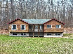 90 FARLAIN LAKE ROAD W Tiny, ON L9M 0B9
