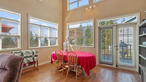7666 Lichen Road, Anglemont, BC - Indoor