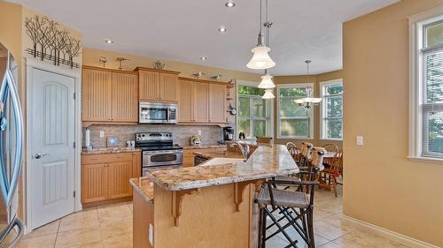 7666 Lichen Road, Anglemont, BC - Indoor Photo Showing Kitchen With Stainless Steel Kitchen