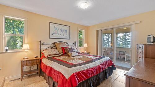 7666 Lichen Road, Anglemont, BC - Indoor Photo Showing Bedroom