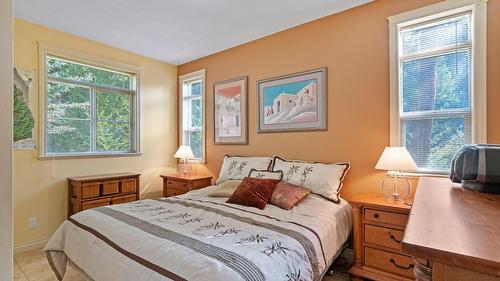 7666 Lichen Road, Anglemont, BC - Indoor Photo Showing Bedroom