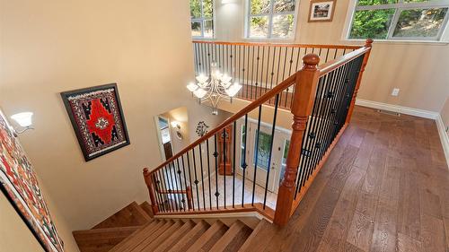 7666 Lichen Road, Anglemont, BC - Indoor Photo Showing Other Room